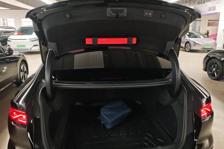 Used BYD Han 2023 DM-i Champion Edition 121KM Prestige Model
