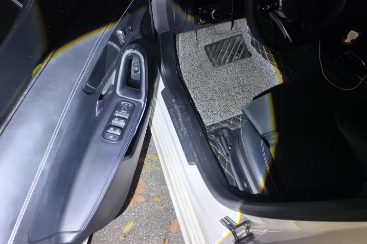 Used Mercedes-Benz A-Class 2020 Restyled A 200 L Sport Sedan Fashion Version
