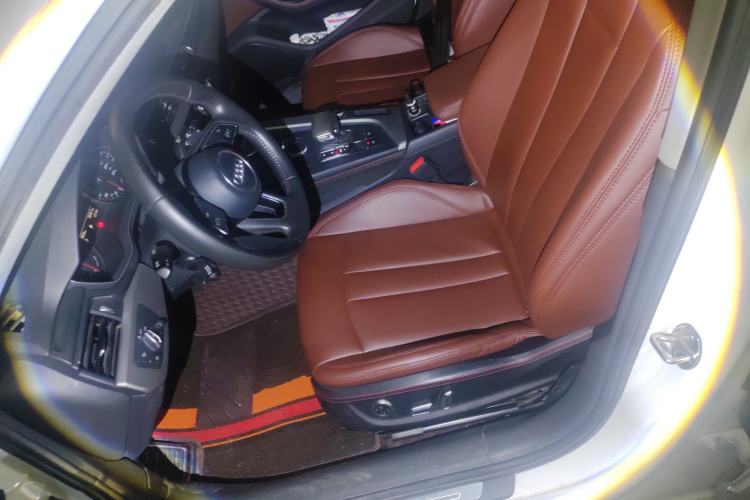 Used Audi A4L 2018 30th Anniversary Edition 30 TFSI Ambition Model