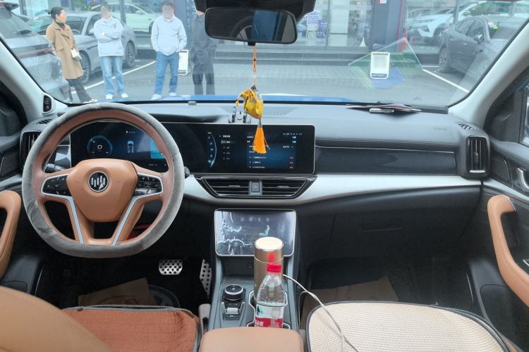 Used WM Motor W6 2021 520km PRO All-Round Edition
