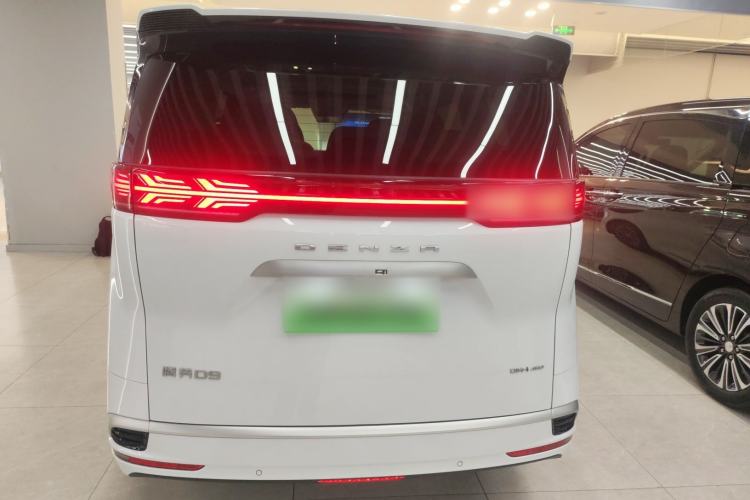 Used Denza D9 2024 DM-i 980 Four-Wheel Drive Flagship Model