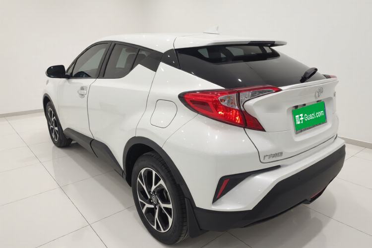Used Toyota C-HR 2020 2.0L Comfort Edition Exterior 2