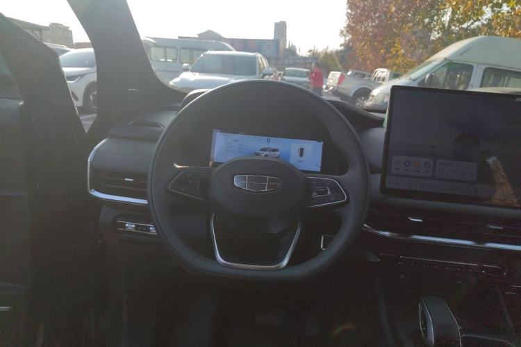 Used Geely Auto Haoyue L 2024 2.0T DCT Prestige Version
