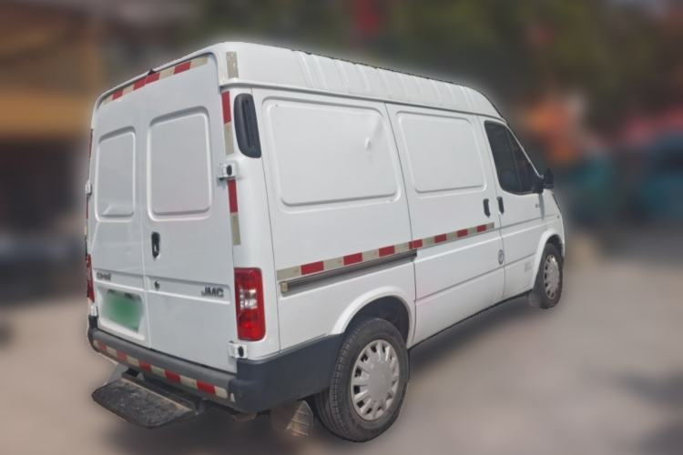 Used JMC Transit 2019 2.8T Commercial Version Short Wheelbase Mid-Roof 3-Seater China VI Standard JX493
