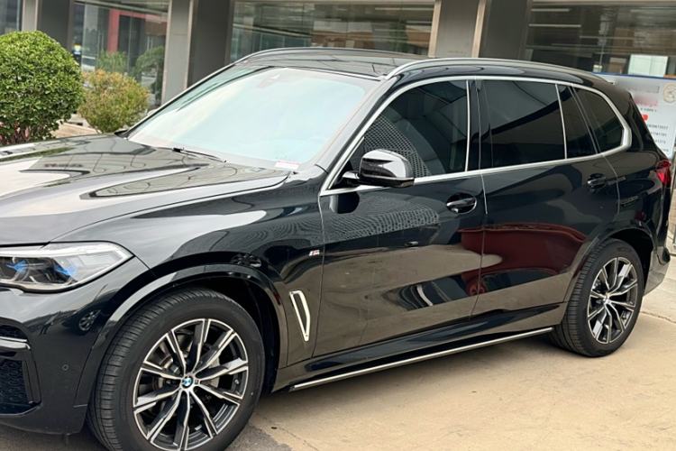 Used BMW X5 2022 Restyled xDrive 30Li Luxury Version M Sport Package