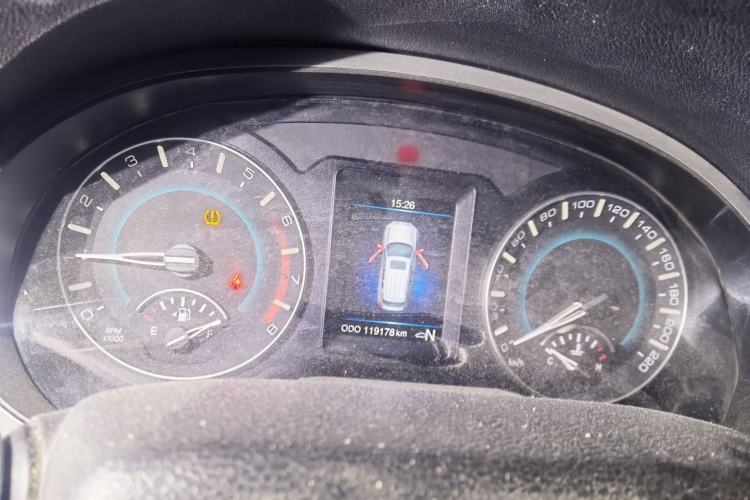 Used Haval H2 2016 Red-Label 1.5T Automatic Two-Wheel Drive Luxury Model
