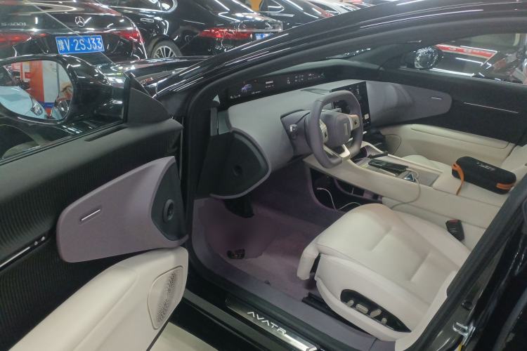 Used Avatr 12 2025 Updated Ultra All-Electric Four-Wheel Drive
