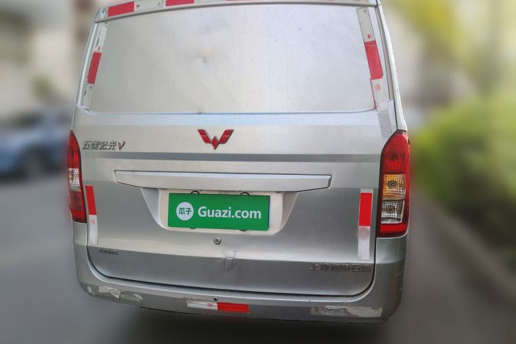 Used Wuling Rongguang V 2016 1.5L Practical Version Rear