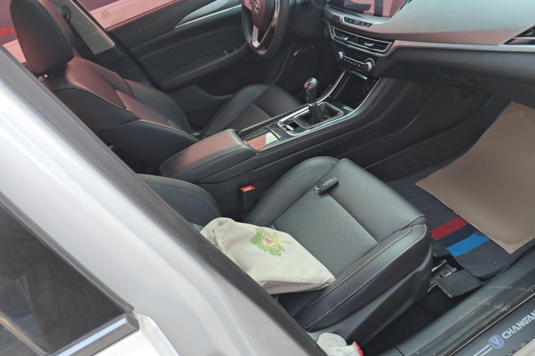 Used Changan Eado 2019 High-Energy Edition 1.6L GDI Manual Pioneer Model China VI Standard
