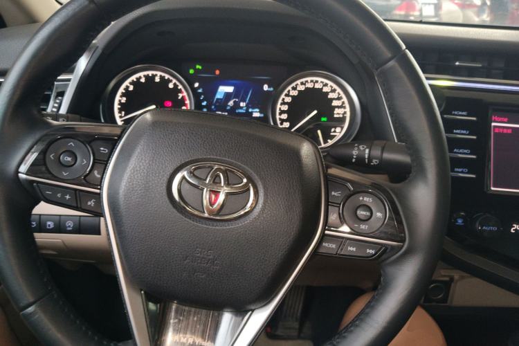 Used Toyota Camry 2018 2.0G Luxury Edition