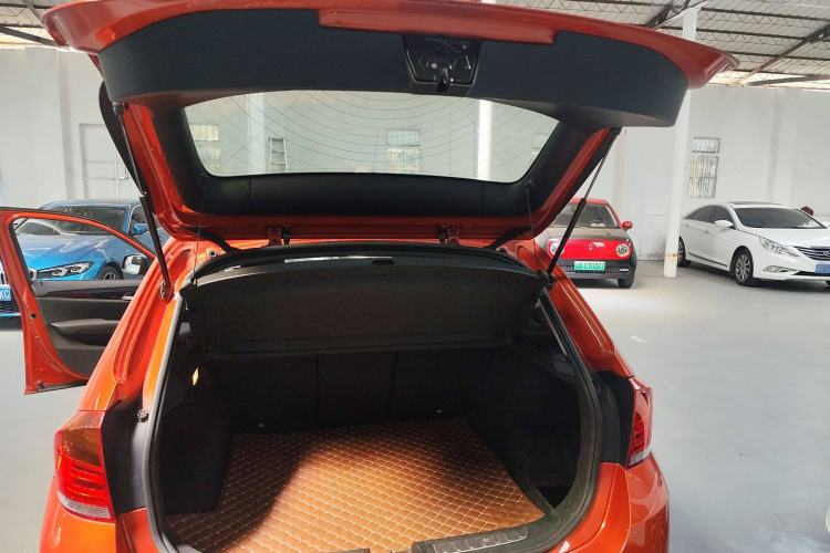 Used BMW X1 2015 sDrive18i Leading Edition