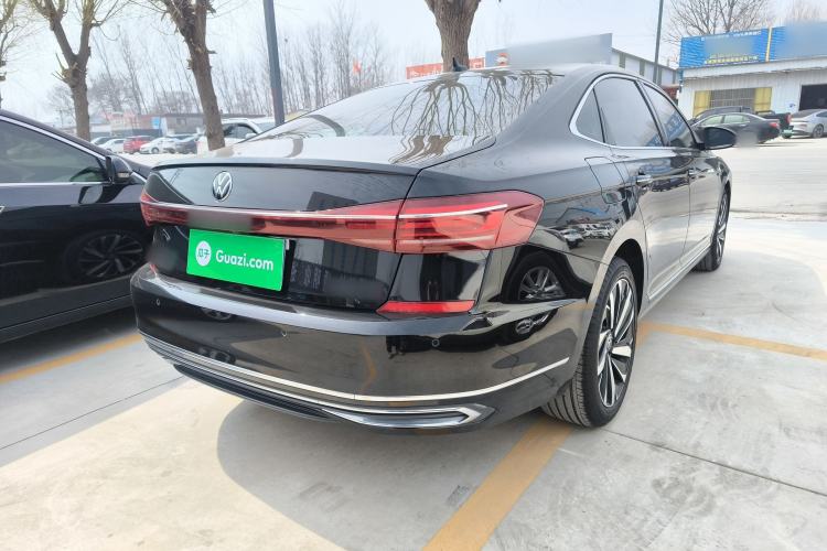 Used Volkswagen Passat 2022 330TSI Starry Luxury Edition – Exclusive Special Edition