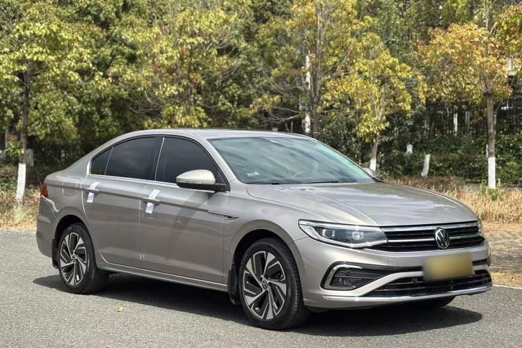 Used Volkswagen Bora 2024 300TSI DSG Prestige Edition Exterior 5