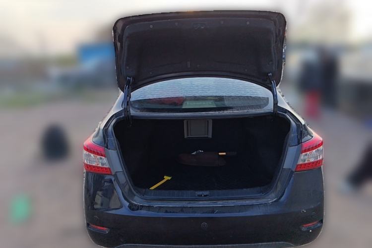 Used Nissan Sylphy 2012 1.6 XL Manual Luxury Edition
