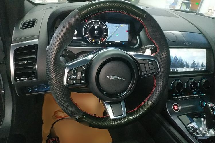 Used Jaguar F-TYPE 2021 P380 All-Wheel-Drive R-Dynamic Hardtop Version Steering Wheel