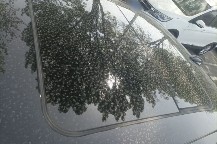 Used Hongqi H5 2024 1.5T DCT Smart Connect Flagship Edition Roof