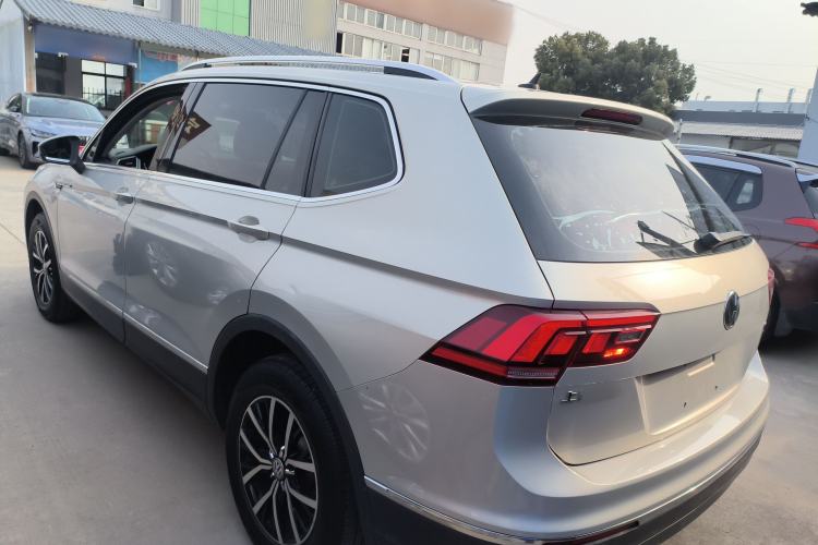 Used Volkswagen Tiguan L 2017 330TSI Automatic Two-Wheel Drive Luxury Edition