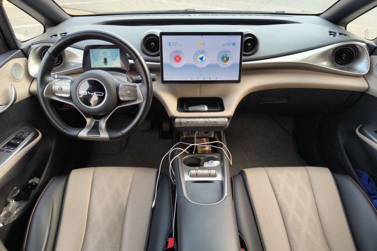 Used BYD Dolphin 2023 420 km Free Version
