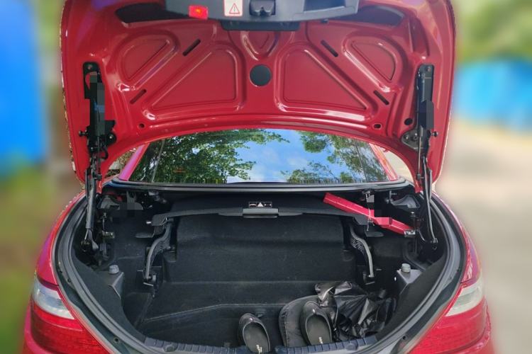 Used Mercedes-Benz SLK-Class 2011 SLK 200 Fashion Model Trunk