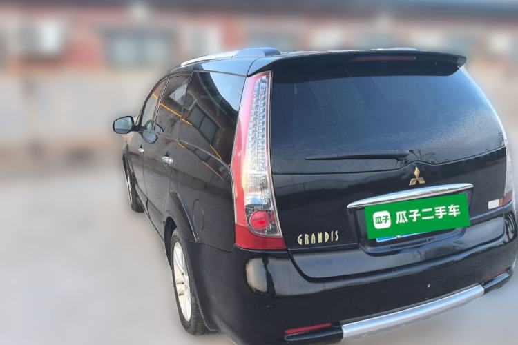 Used Mitsubishi Grandis 2009 2.4 6-Seater Elite Edition Rear Left 45 Deg