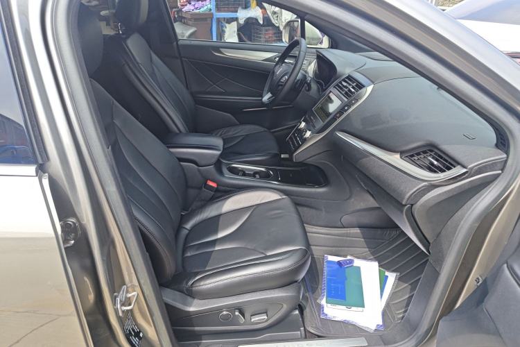 Used Lincoln MKC 2017 2.0T Two-Wheel Drive Deluxe Edition