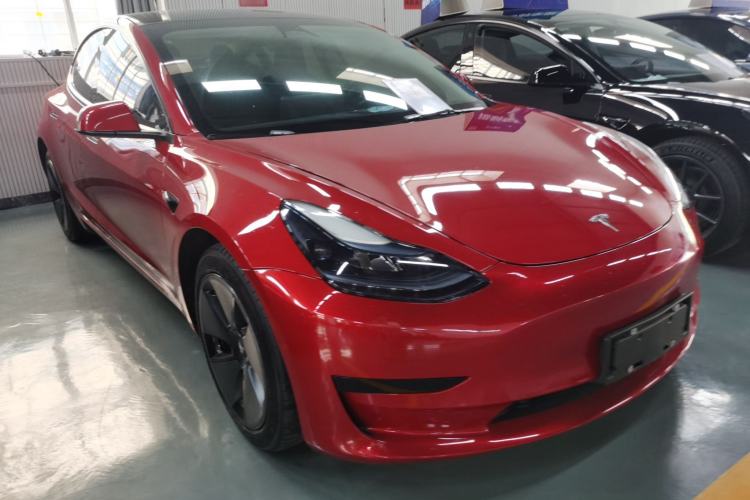 Used Tesla Model 3 2022 Rear-Wheel-Drive Version Front Right 45 Deg