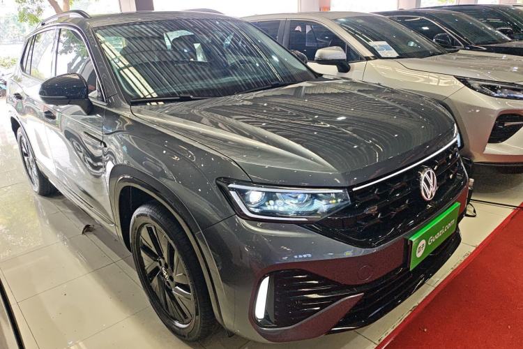 Used Volkswagen Tayron 2024 330TSI Two-Wheel Drive R-Line High-Energy Version
