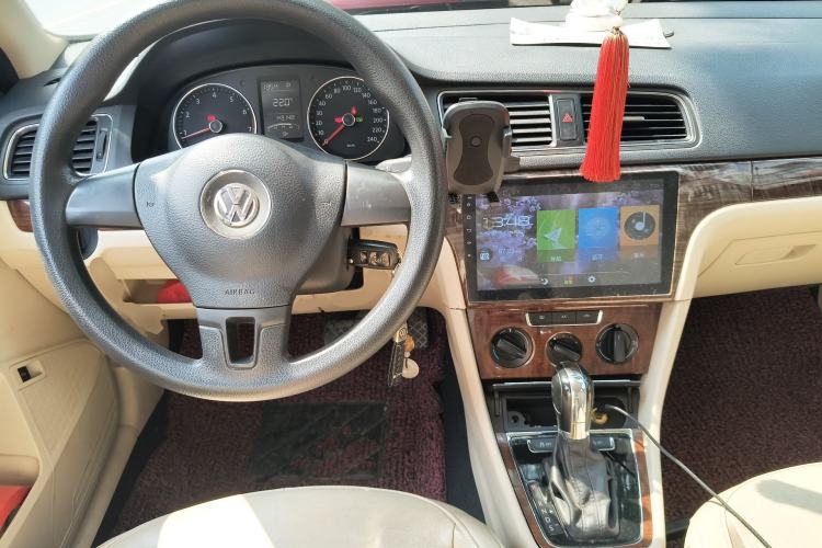 Used Volkswagen Lavida 2013 Restyled Classic 1.6L Automatic Comfort Edition Steering Wheel