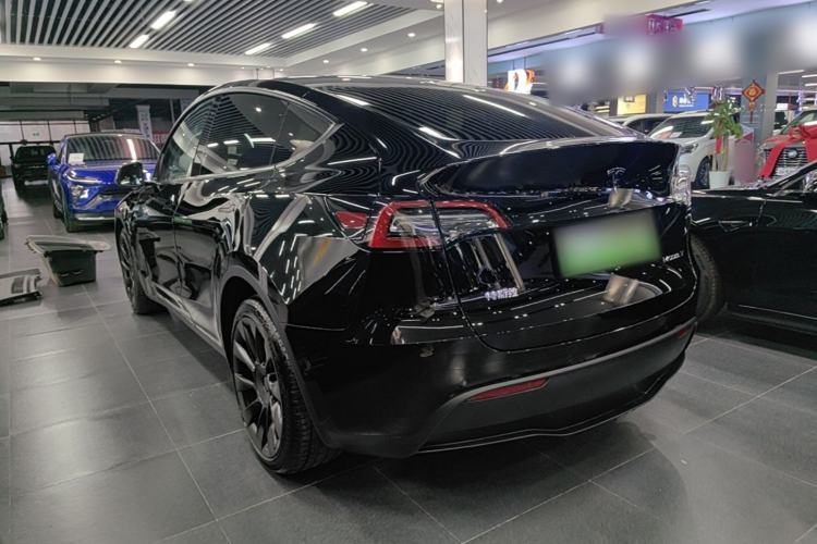 Used Tesla Model Y 2021 Long-Range All-Wheel-Drive Version
