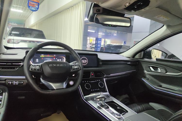 Used EXEED Lingyun 2023 400T Two-Wheel-Drive Star Prestige Edition Center Console