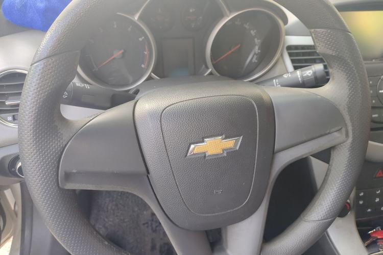 Used Chevrolet Cruze 2013 1.6L SL MT
