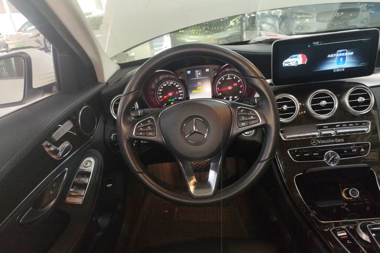 Used Mercedes-Benz C-Class 2017 Facelift C 200 L
