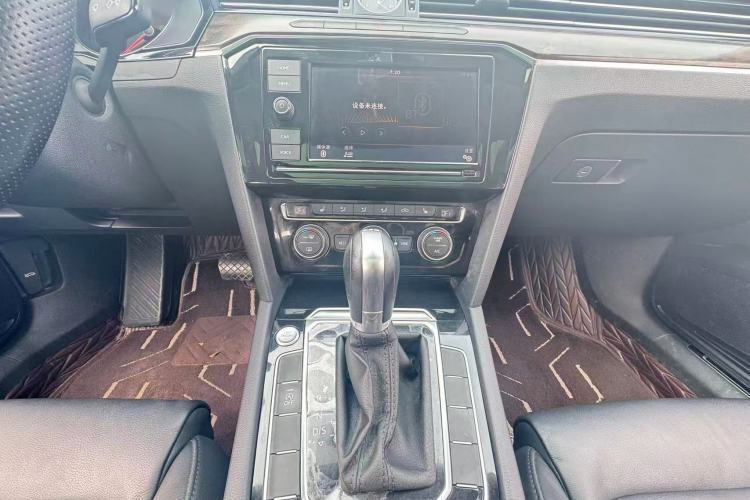 Used Volkswagen Magotan 2019 330TSI DSG Luxury Version China VI Standard
