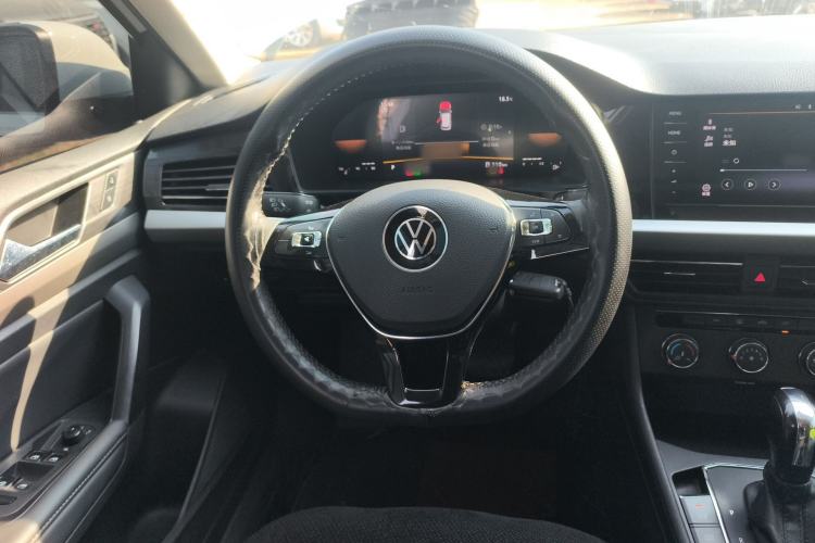 Used Volkswagen Lavida 2021 1.5L Automatic Comfort Edition
