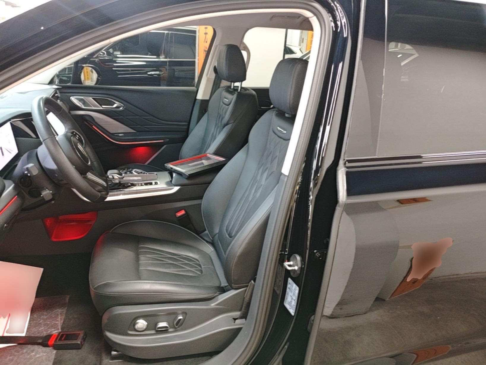 Hongqi HS7 PHEV 2024 2.0T PHEV Four-Wheel Drive Flagship Edition 7 Seats — снимка 17