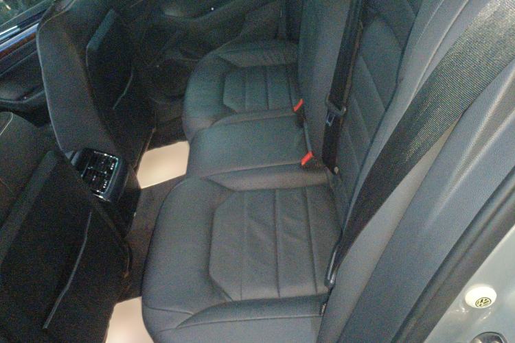 Used Volkswagen Phideon 2018 Revised Version 380TSI Two-Wheel Drive Business Edition
