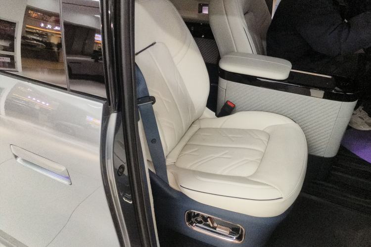 Used Zeekr MIX 2025 Long-Range Intelligent Driving Edition
