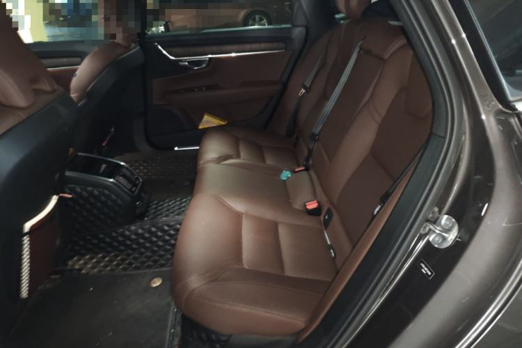 Used Volvo S90 2023 B5 Zhiyuan Luxury Edition
