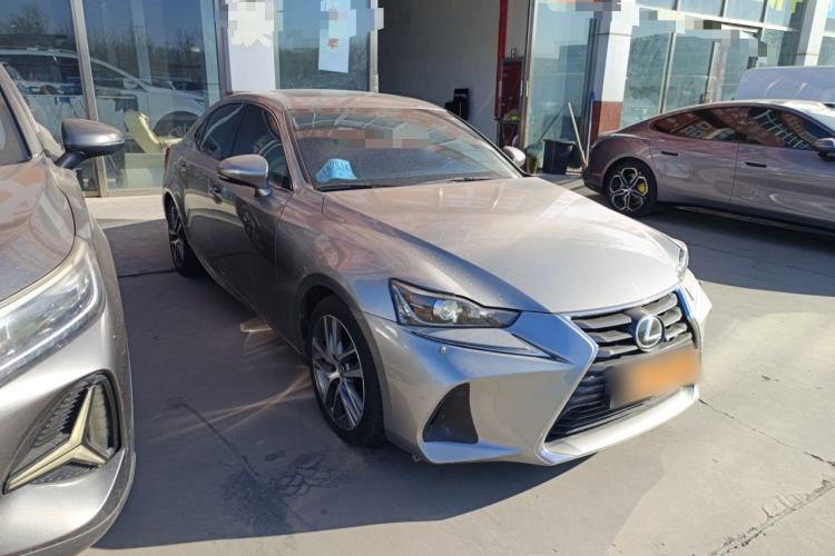 Used Lexus IS 2017 300 Leading Edition
