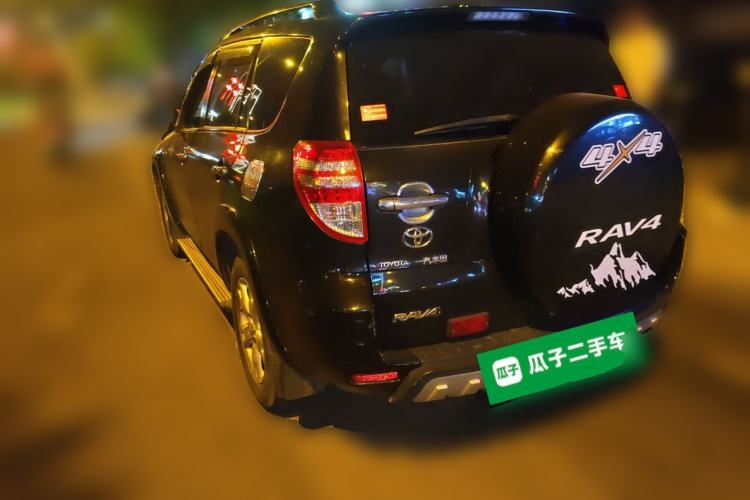 Used Toyota RAV4 2012 Luxurious Edition 2.0L Automatic All-Wheel Drive
