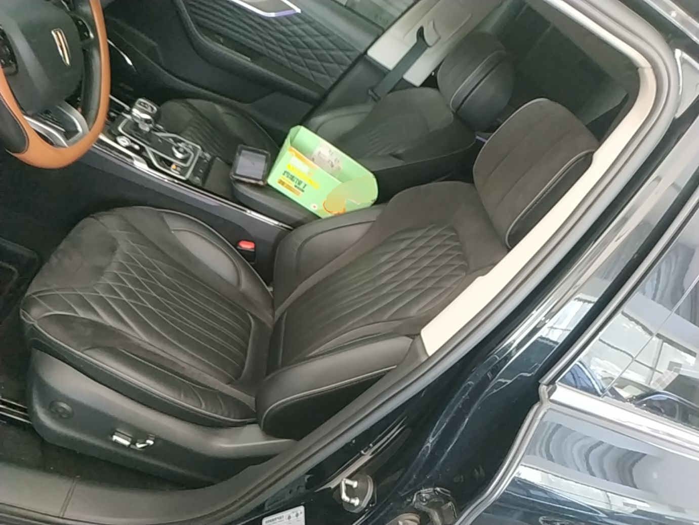 Hongqi HS5 2022 Facelifted Version 2.0T Smart Connect Flagship All-Wheel-Drive Edition — снимка 18