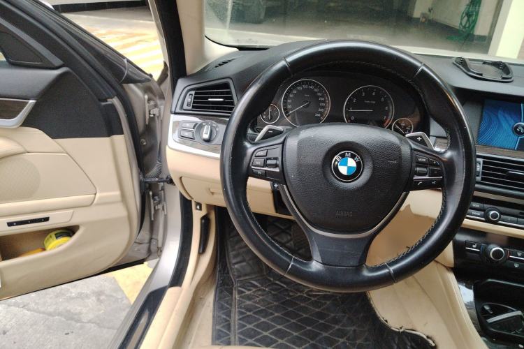 Used BMW 5 Series 2011 535Li Leading Model Steering Wheel