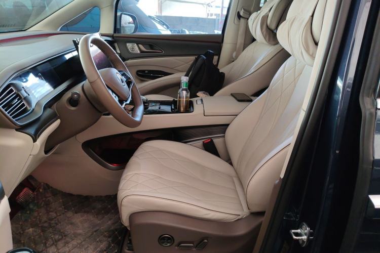 Used Denza D9 2022 DM-i 970 Four-Wheel Drive Flagship Model