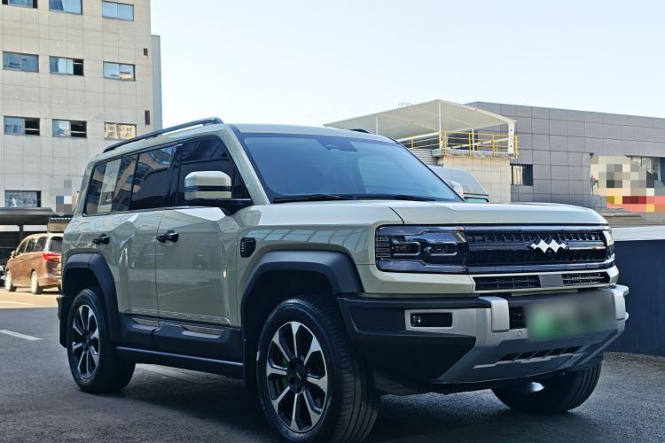 Used Formula Leopard Leopard 5 2023 Navigator Edition