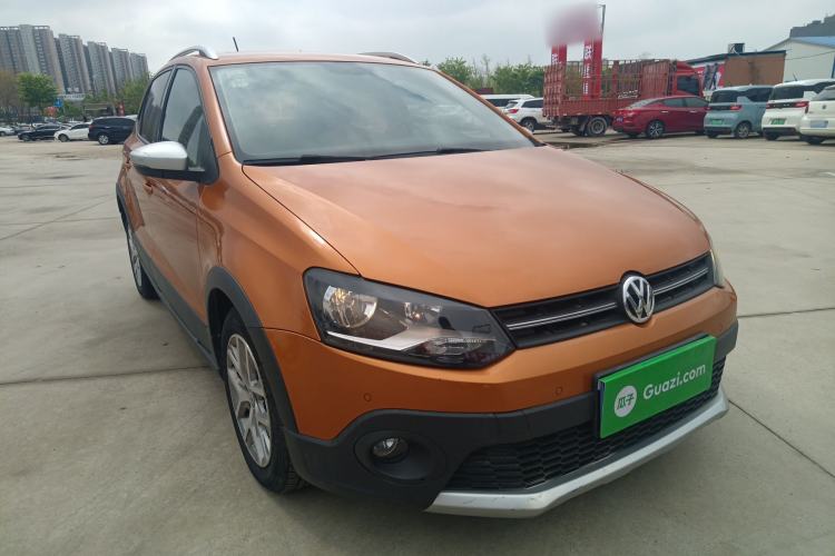 Used Volkswagen Polo 2018 1.5L Cross Polo Automatic Front Right 45 Deg