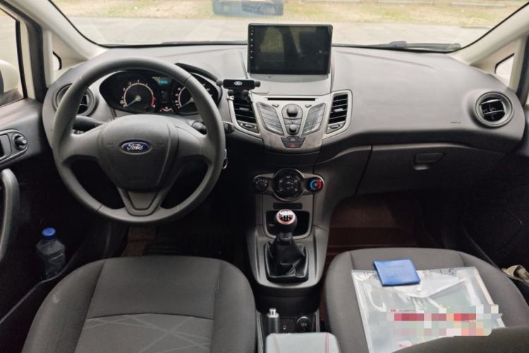 Used Ford Fiesta 2013 Sedan 1.5L Manual Fashion Edition
