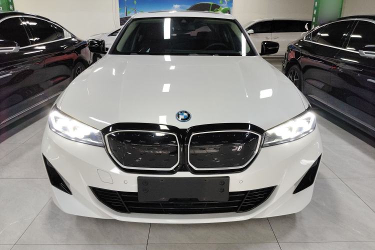 Used BMW i3 2023 eDrive 40 L Midnight Edition
