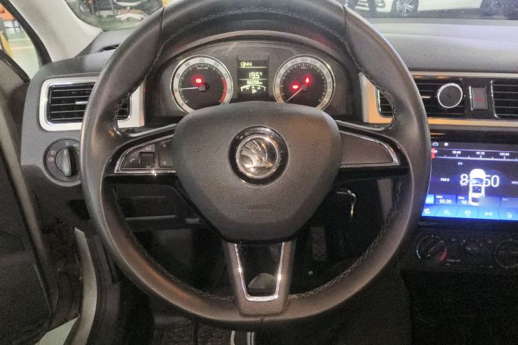 Used Skoda Rapid 2018 1.6L Manual Comfort Edition Steering Wheel