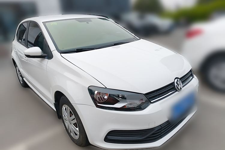 Used Volkswagen Polo 2014 1.4L Manual Fashion Edition Front Right 45 Deg