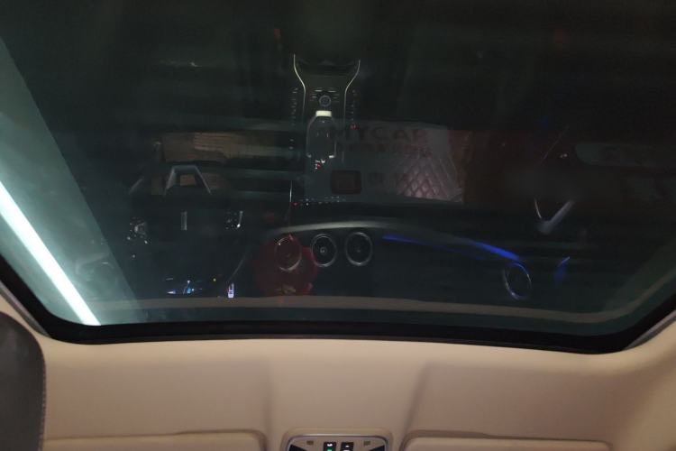 Used Wey VV5 2020 1.5T Two-Wheel Drive Smart Pioneer Headliner